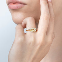 Knot Ring With Zircons