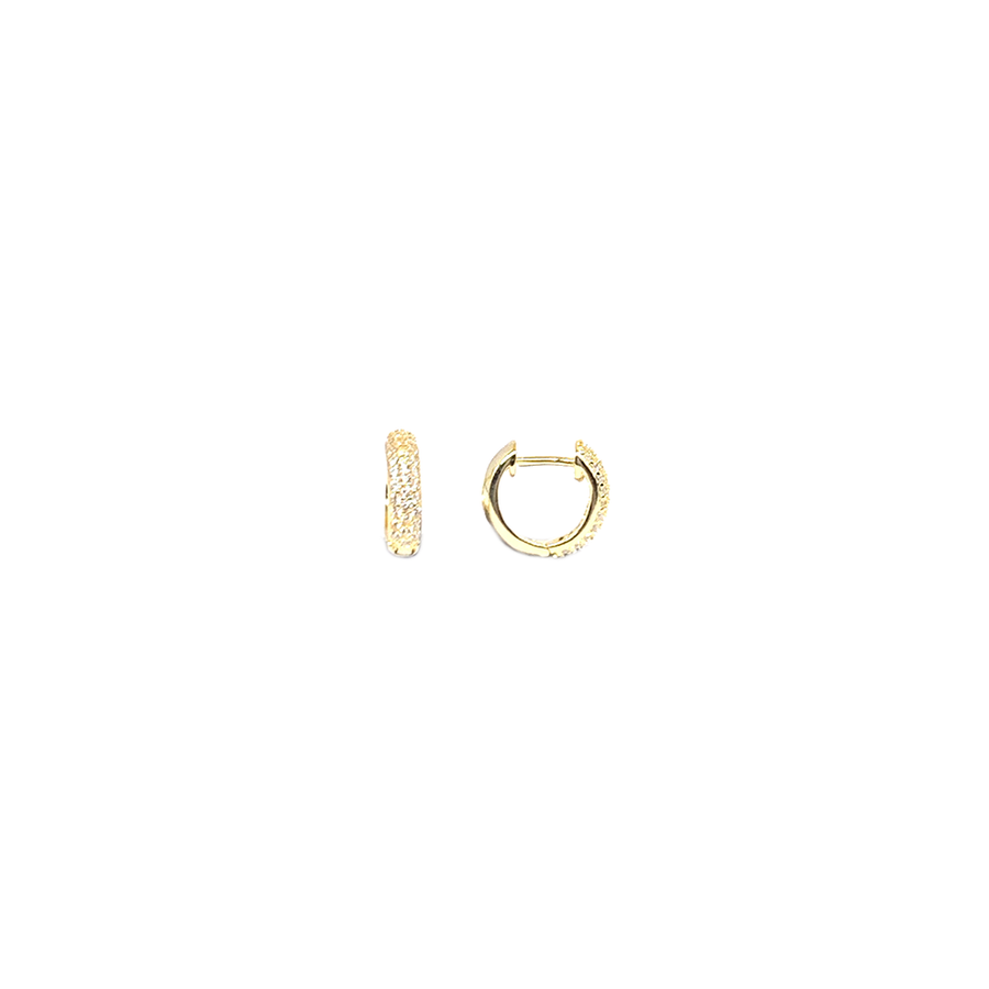 orecchino cerchio con zirconi pavé in argento 925 dorato
diametro mm 15 EDOM